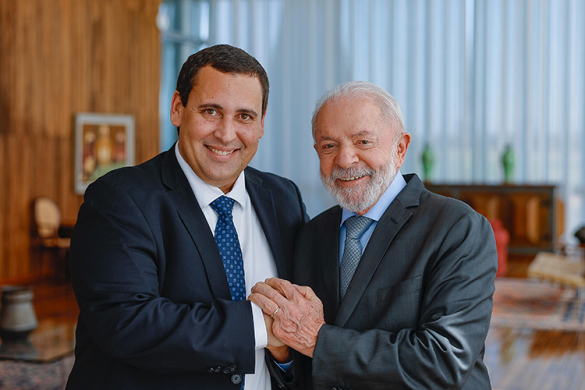 Éden Valadares: As Redes Sociais são armas contra a soberania?