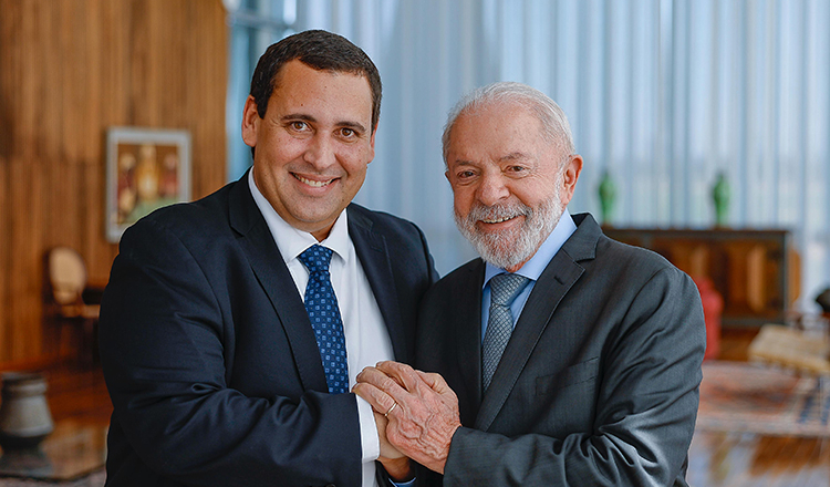 Éden Valadares: “As Redes Sociais são armas contra a soberania?”