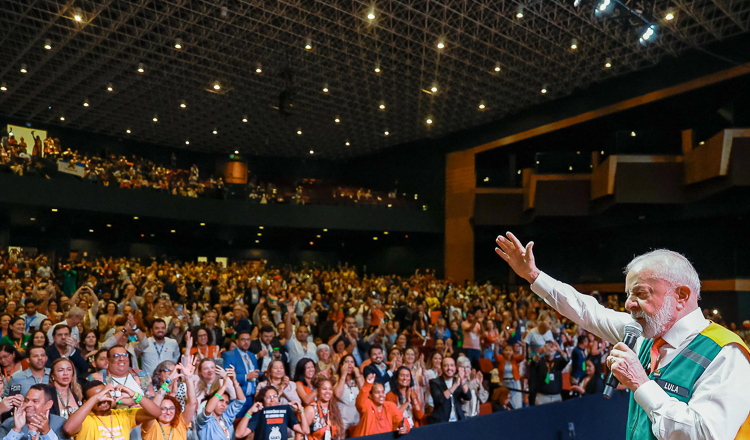 Lula quer construir pacto dos Três Poderes contra o feminicídio