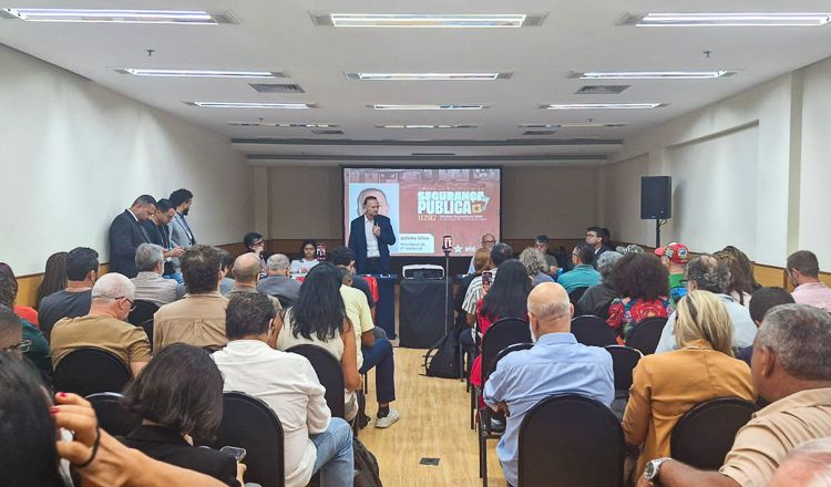 PT debate no RJ legado e futuro da segurança cidadã no Brasil