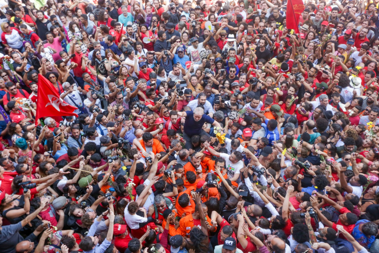 07.04.2018 - Lula é impedido de disputar a Presidência da República