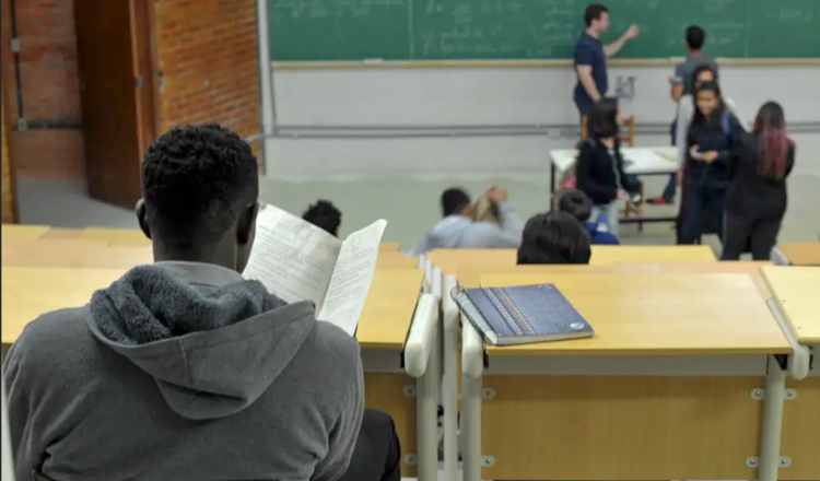 Ataque às cotas em SC, o retrocesso bolsonarista que aprofunda desigualdades 