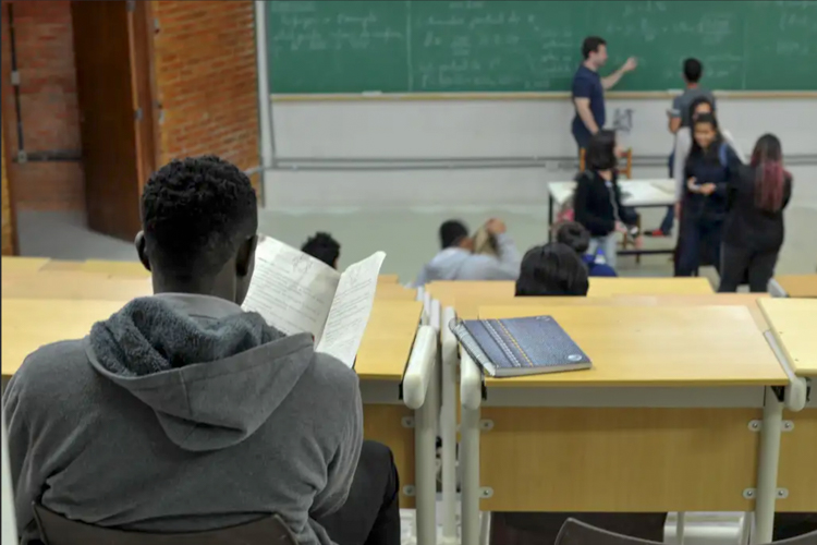 Ataque às cotas em SC, o retrocesso bolsonarista que aprofunda desigualdades 