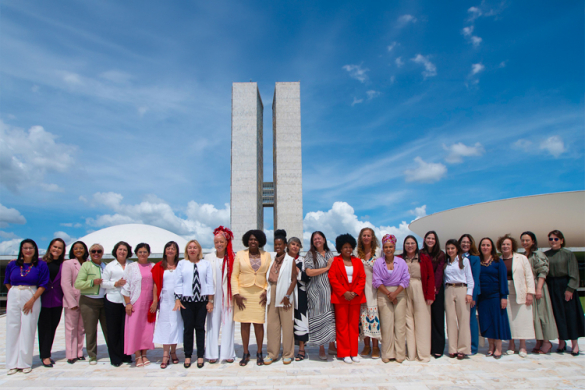 Unidas pela vida das mulheres: vítima de feminicídio lembra a dor em sessão solene