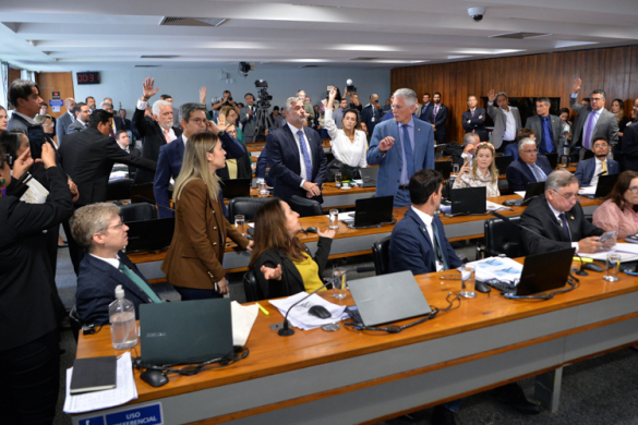 Quem foram os mandantes das fraudes do INSS no governo Bolsonaro?