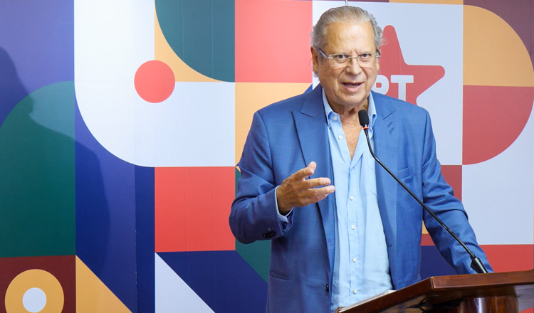 Curso da Fundação Perseu Abramo analisa os desafios do país