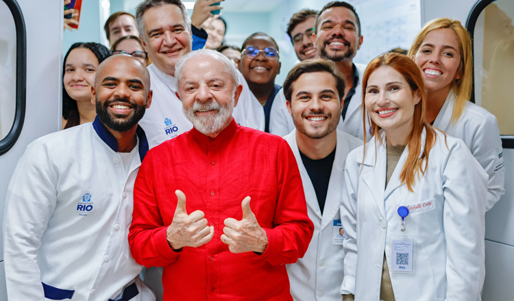 ‘Que país vocês desejam construir?’, indaga Lula ao relembrar ofensas de Bolsonaro