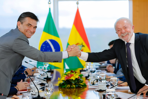 Lula e presidente da Bolívia assinam acordo para combater crime organizado
