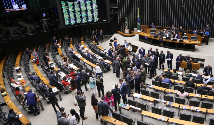 PEC da Segurança Pública, enviada por Lula, é aprovada na Câmara e vai ao Senado