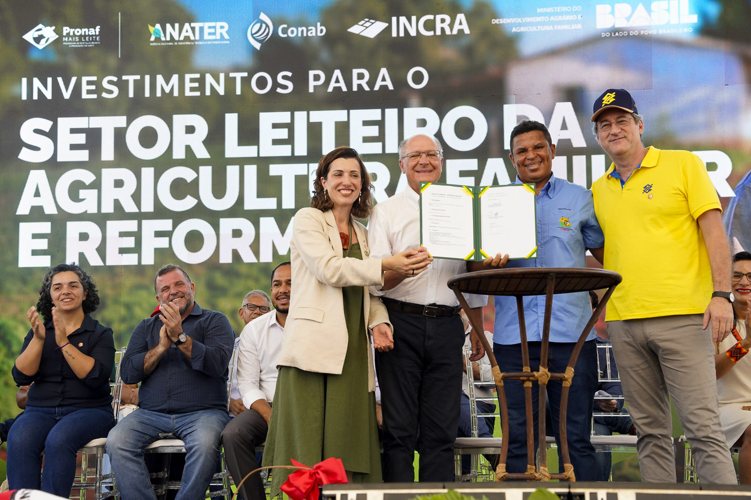 Segurança alimentar e proteção a quem produz: Lula fortalece a agricultura familiar