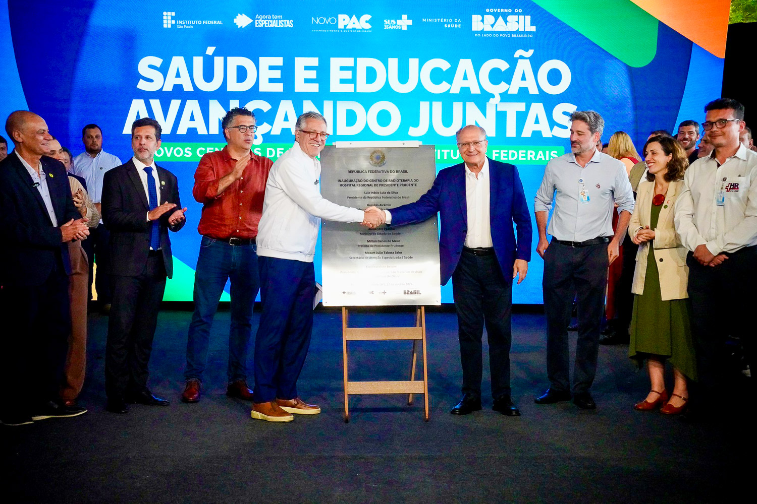 ‘Queremos virar a página do negacionismo que quis tomar conta da saúde’, diz Padilha