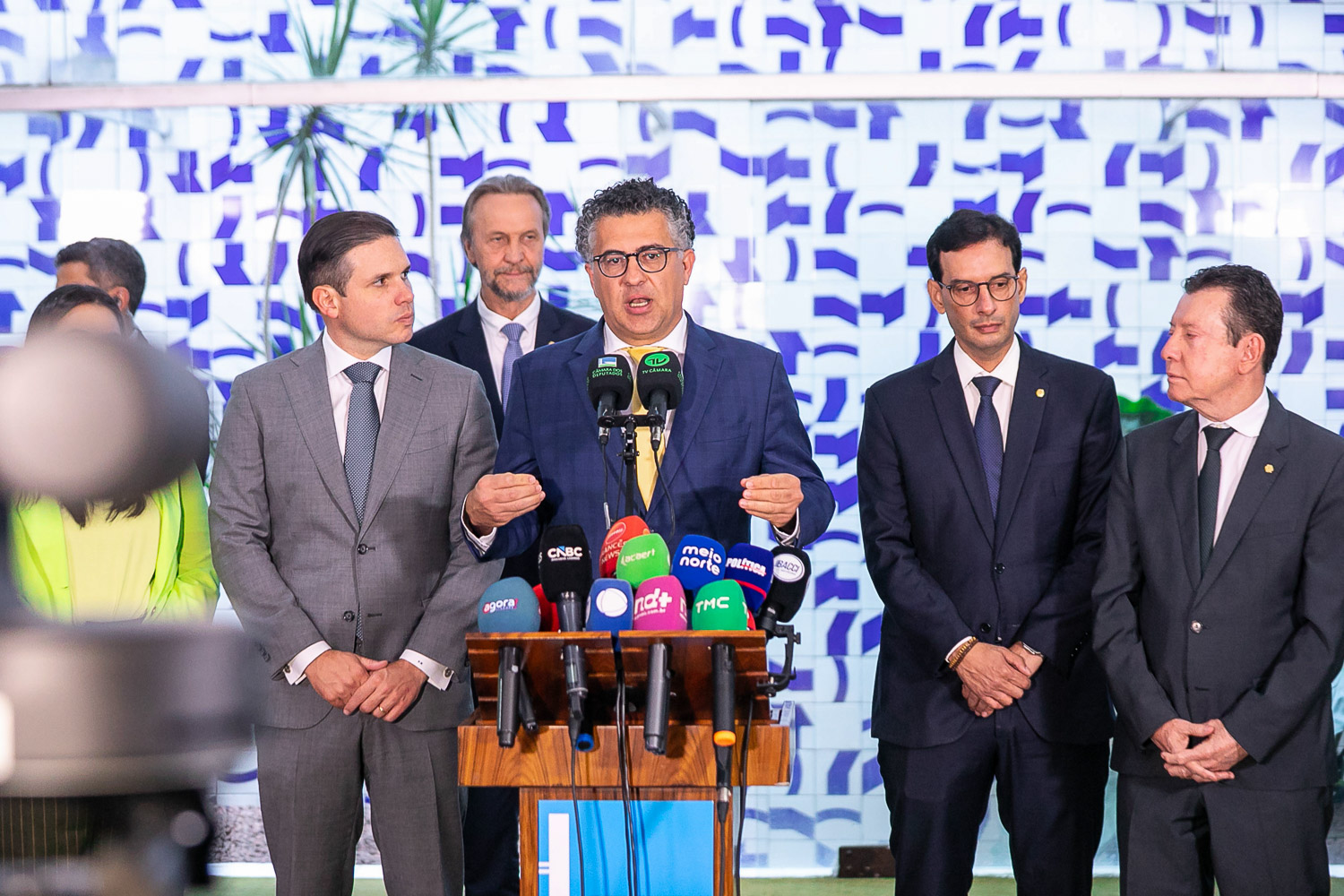 Alencar Santana será presidente de comissão que analisa fim da escala 6×1