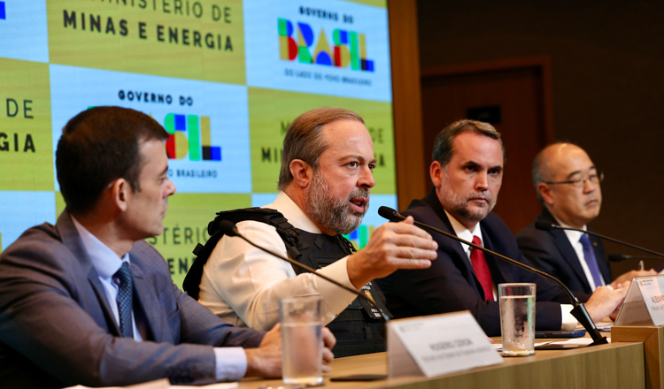 Governo Lula obriga distribuidoras a informarem lucro para evitar abusos