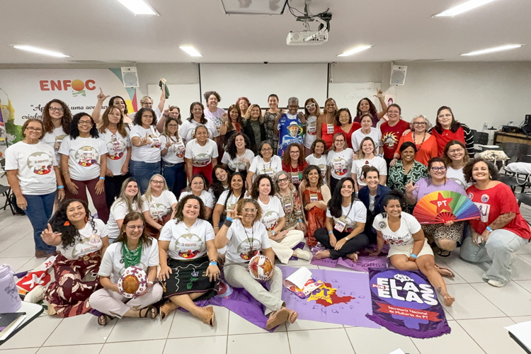 Secretaria de Mulheres do PT reafirma luta por paridade e contra a violência política