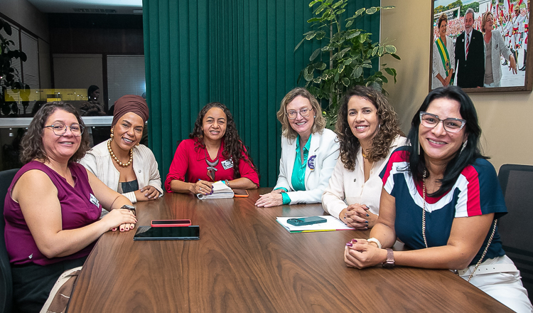 Bancada Feminina cobra votação do crime de ódio contra mulheres e pressiona Motta