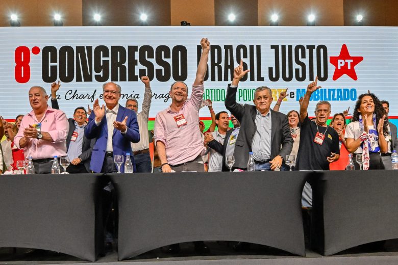 Guimarães diz que é tempo de ‘enterrar e sepultar espírito fascista’