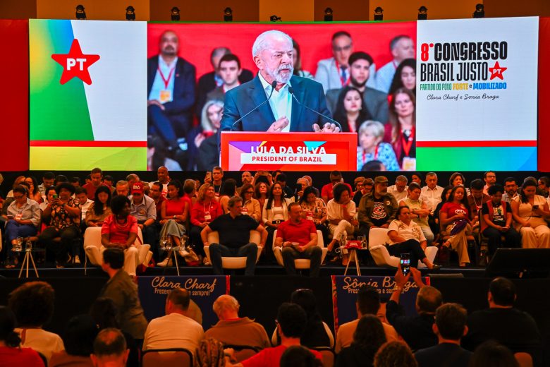 Com olhar para o futuro, PT defende reformas e apresenta saídas para crise do capitalismo