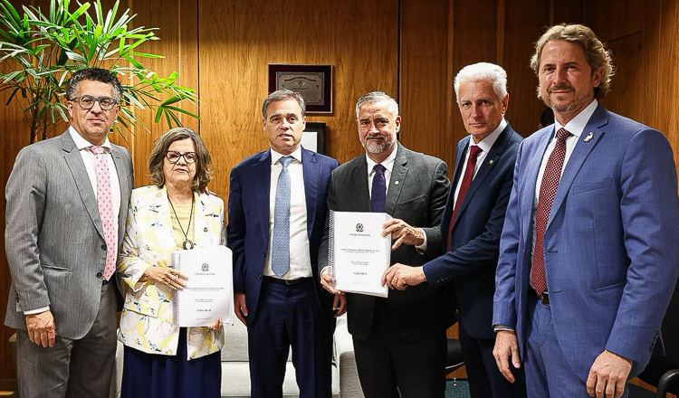 Provas colhidas sobre desvios no INSS são levadas por governistas ao STF