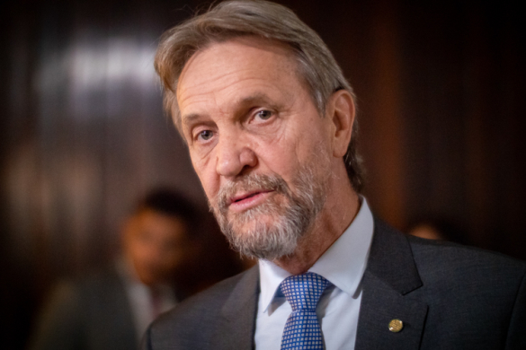 Bancada do PT protocola projeto para dar fim às bets no Brasil