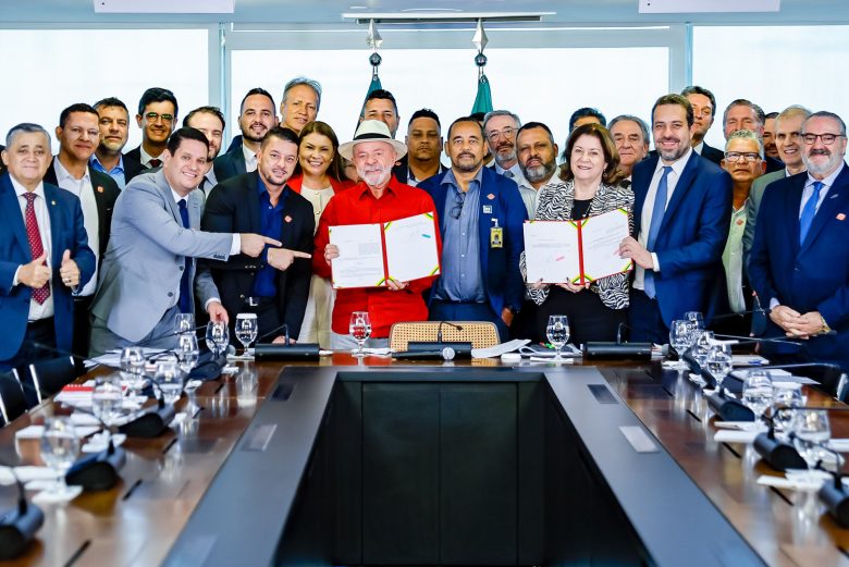 Com foco nos motoristas autônomos, Lula lança segunda etapa do Move Brasil