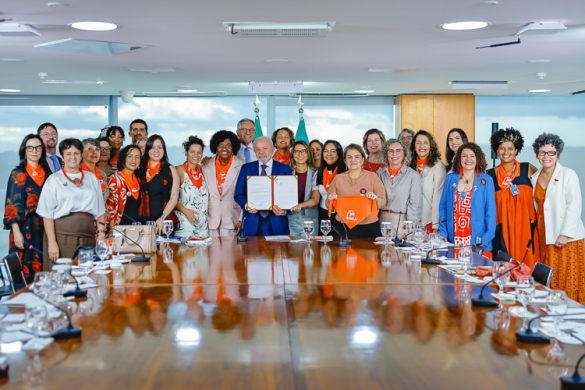 Lei da Doula traz apoio às gestantes: mais uma ação de Lula pelas mulheres