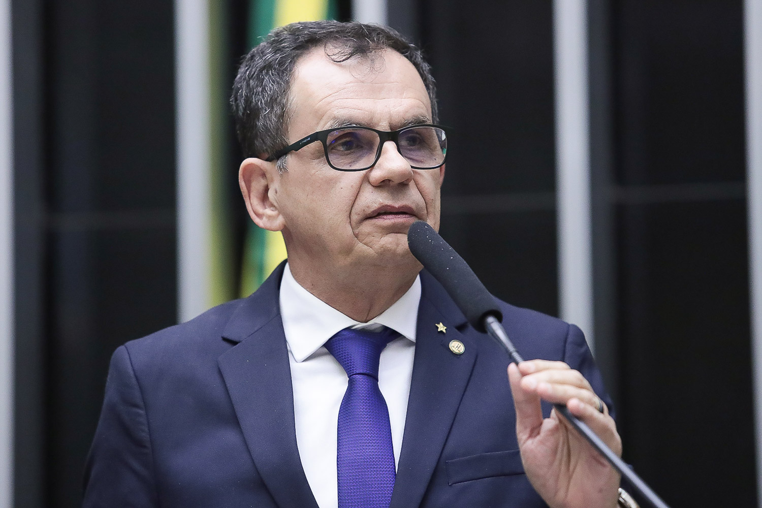 ‘Extrema direita favorece a bandidagem para dar anistia a Bolsonaro. Esquerda é contra’