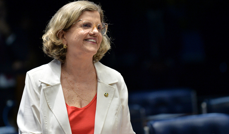 Ao assumir liderança, Teresa Leitão afirma que ‘mulheres na política não são enfeite’