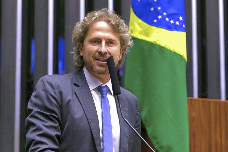 Projeto de petista propõe saída para dívidas e dá fôlego a pequenos negócios