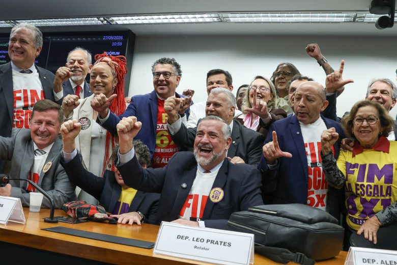 Fim da escala 6×1 avança e vai ao plenário após aprovação em comissão