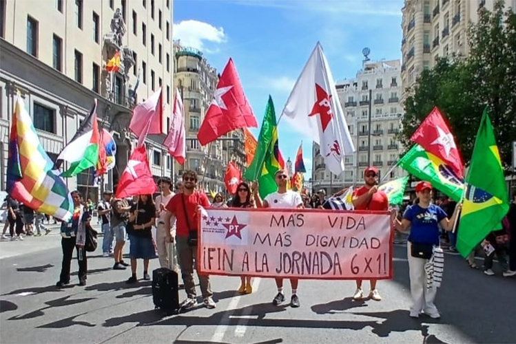 1º de Maio em Madrid: Núcleo do PT fortalece luta internacionalista no bloco latino-americano