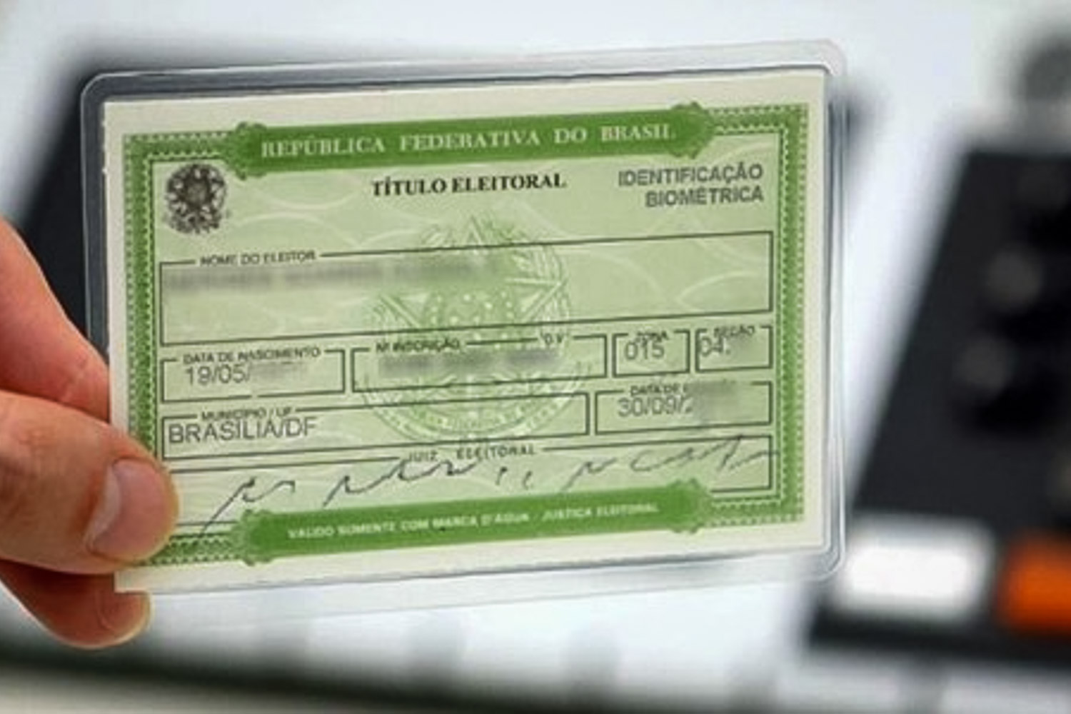 Reta final do título de eleitor mobiliza juventude em defesa do voto e da democracia