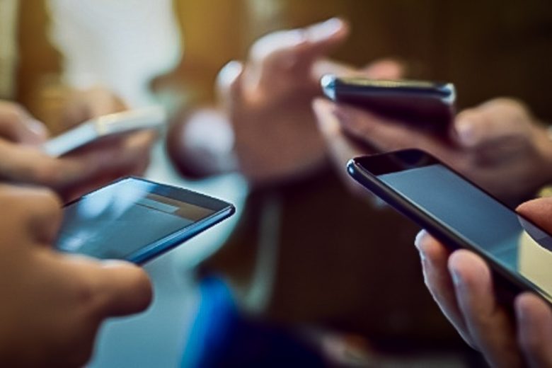 Roubo e furto de celulares agora terão penas mais duras