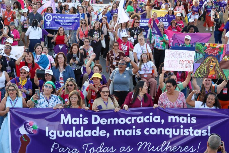 Maioria da população aponta violência contra mulher como crime mais grave do país
