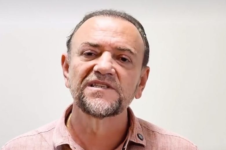 Presidente do PT denuncia ação de Flávio Bolsonaro contra interesses do Brasil