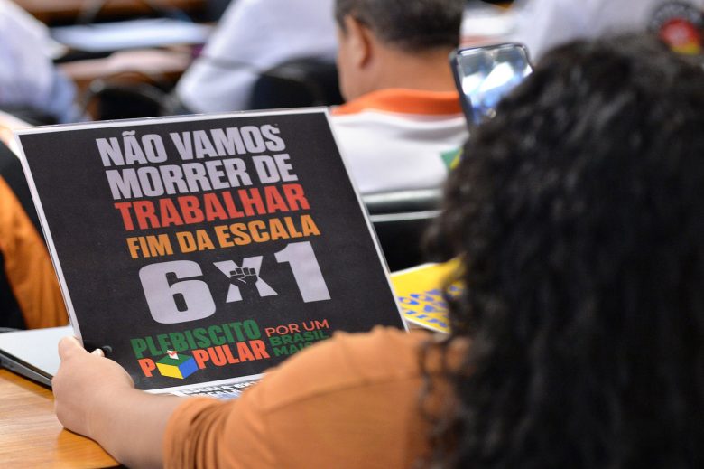 PT cobra fim da escala 6×1 e denuncia retrocesso da oposição