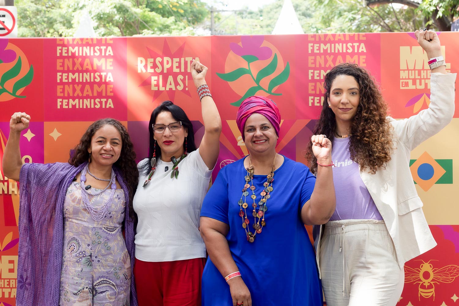 Mulheres em luta, reunidas, fortalecem articulação e presença na política