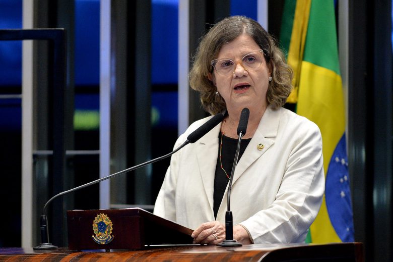 Oposição quer enterrar fim da 6×1 com PEC que amplia jornada e corta direitos