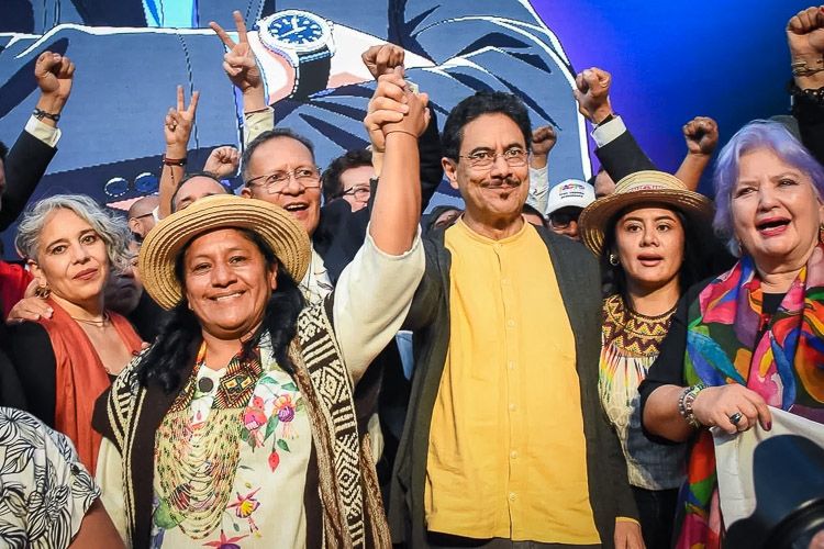 Progressistas da América Latina se unem por Cepeda na Colômbia: continuidade da democracia
