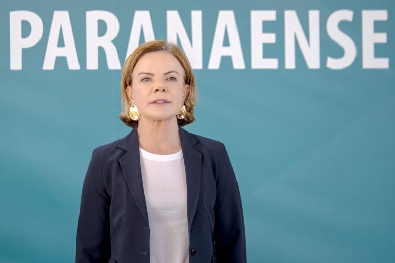 Gleisi diz que EUA usam interesses eleitorais para punir o Brasil