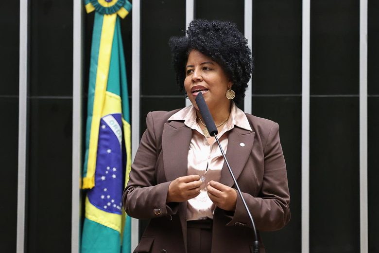 Câmara aprova Sistema Nacional de Enfrentamento à Violência contra Mulheres