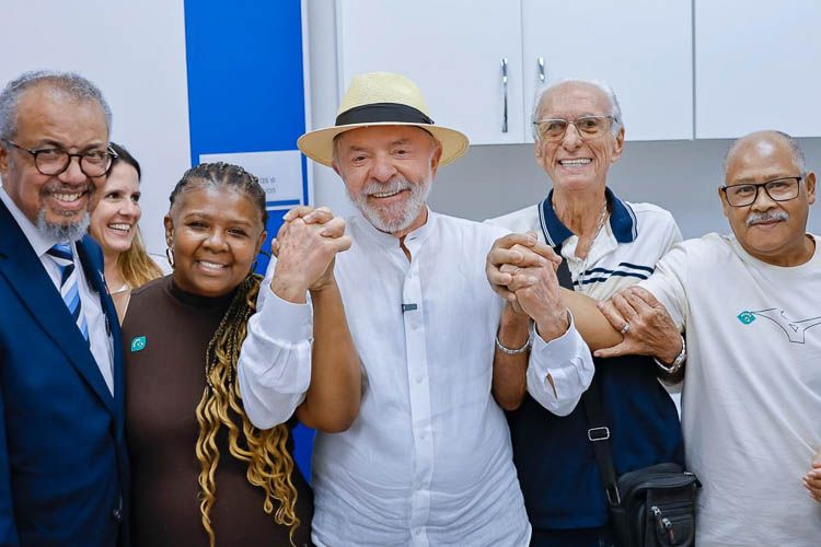 ‘Quero mostrar ao mundo que é possível cuidar do povo pobre’, diz Lula