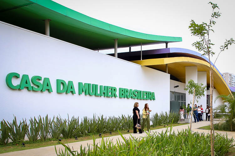 Agosto Lilás: Casas da Mulher Brasileira acolhem mulheres em situação de violência