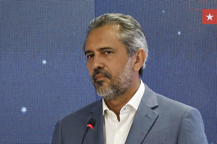 Elmano expõe aliança de Ciro com bolsonaristas no Ceará