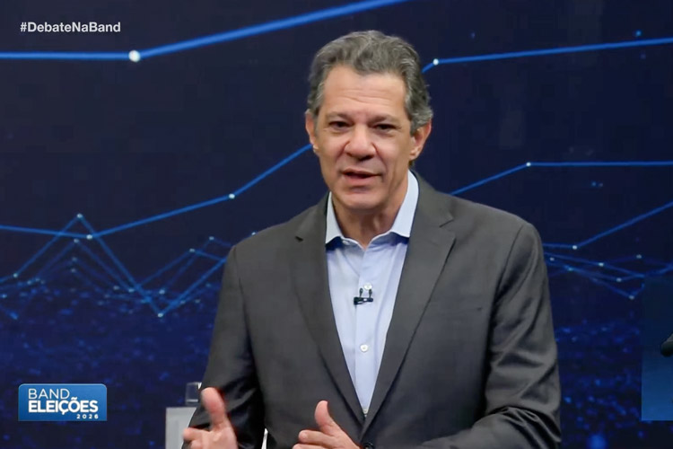 Haddad critica entreguismo de Tarcísio e indicações dos Bolsonaro para SP