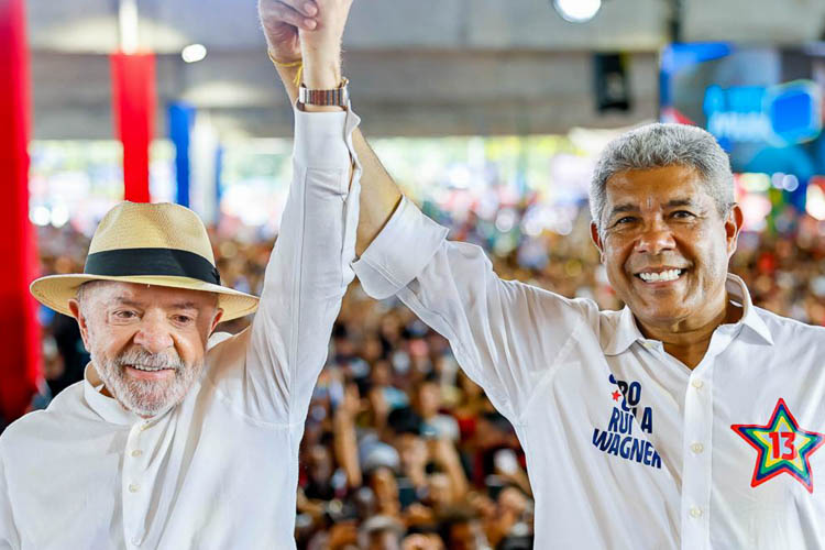 Na Bahia, Lula defende escolha atenta ‘de quem vai cuidar do destino da gente’