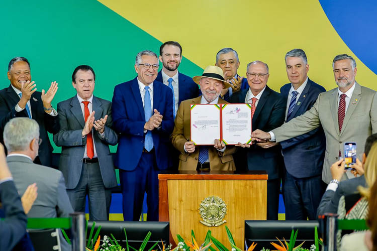 Governo Lula amplia crédito para hospitais que atendem pelo SUS até 2030