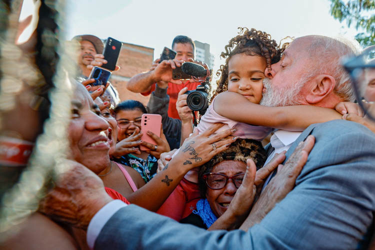 Mães com Lula: mulheres discutem rumos do país, maternidade e políticas públicas