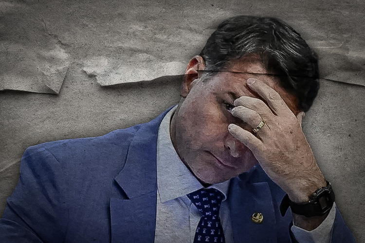 Coincidência? Flávio Bolsonaro usou apartamento que foi de cunhado de Vorcaro na campanha