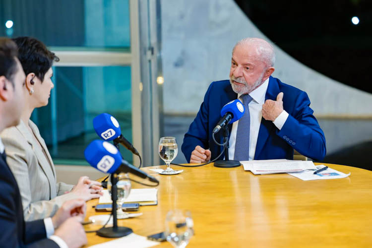 ‘Resolveu tudo? Não. Nós precisamos baratear o preço do feijão e do arroz’